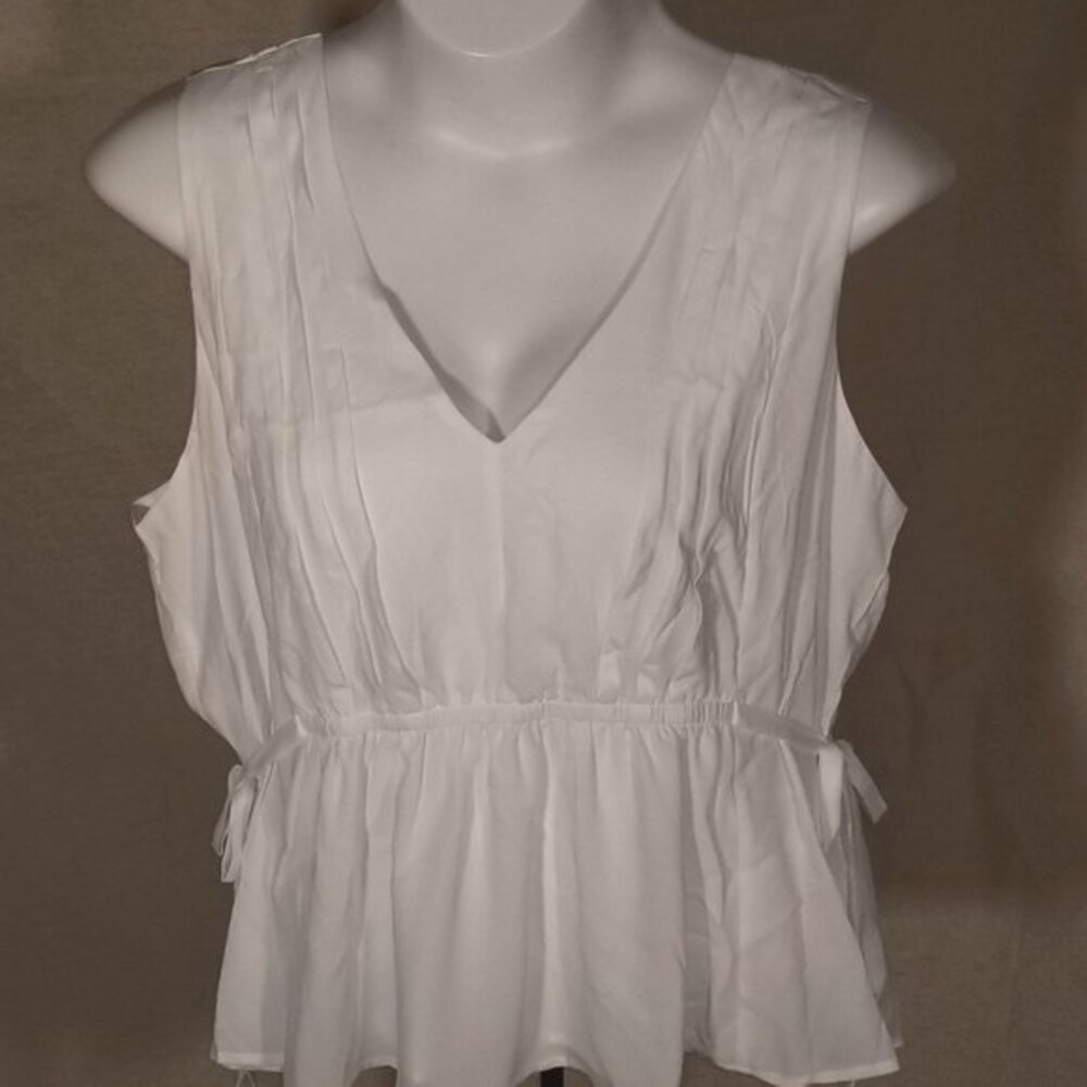 Cream Sleeveless Peplum Top (3xl)